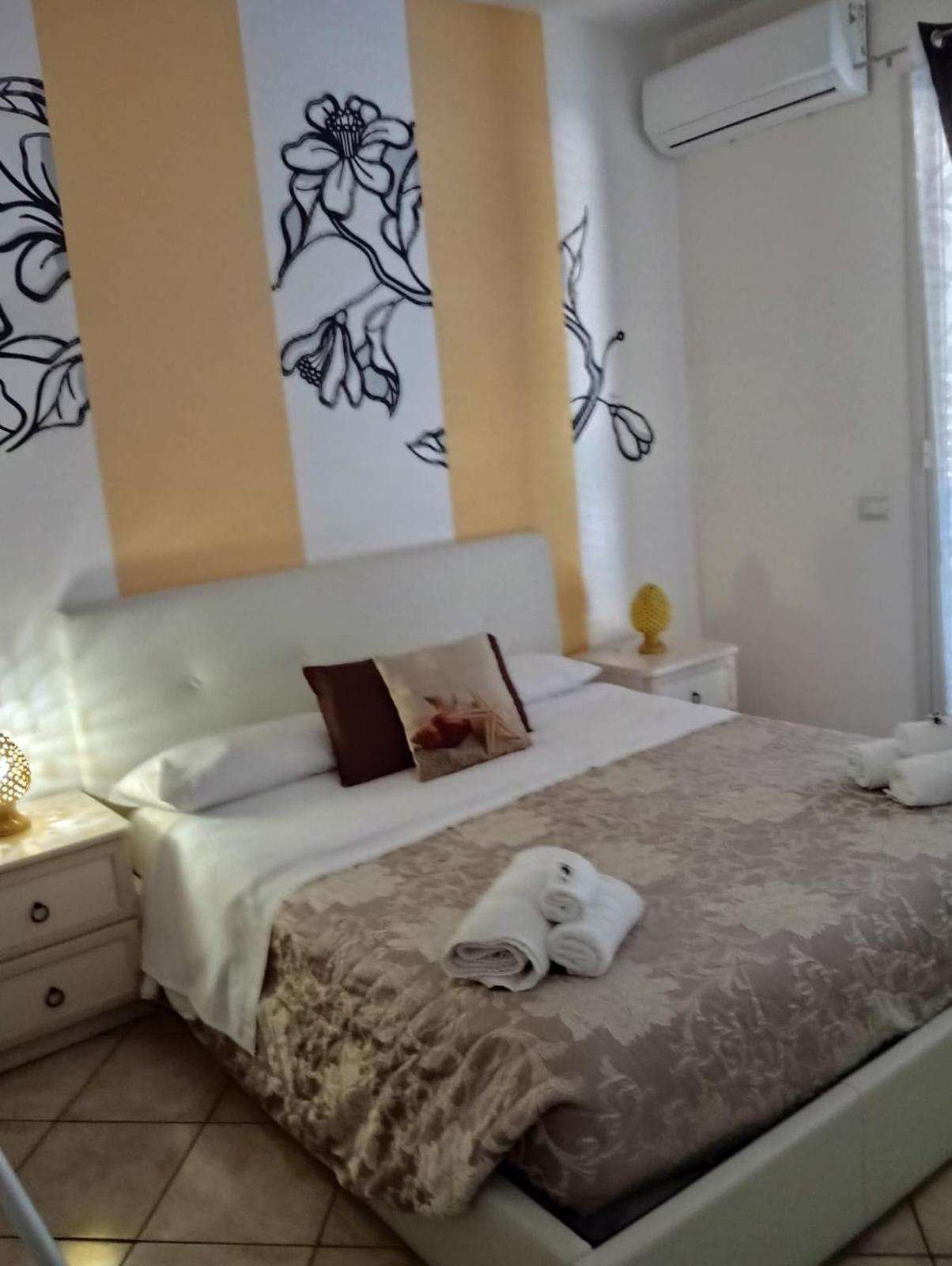 B&B Fragranza Di Sicilia Giardini Naxos Eksteriør billede
