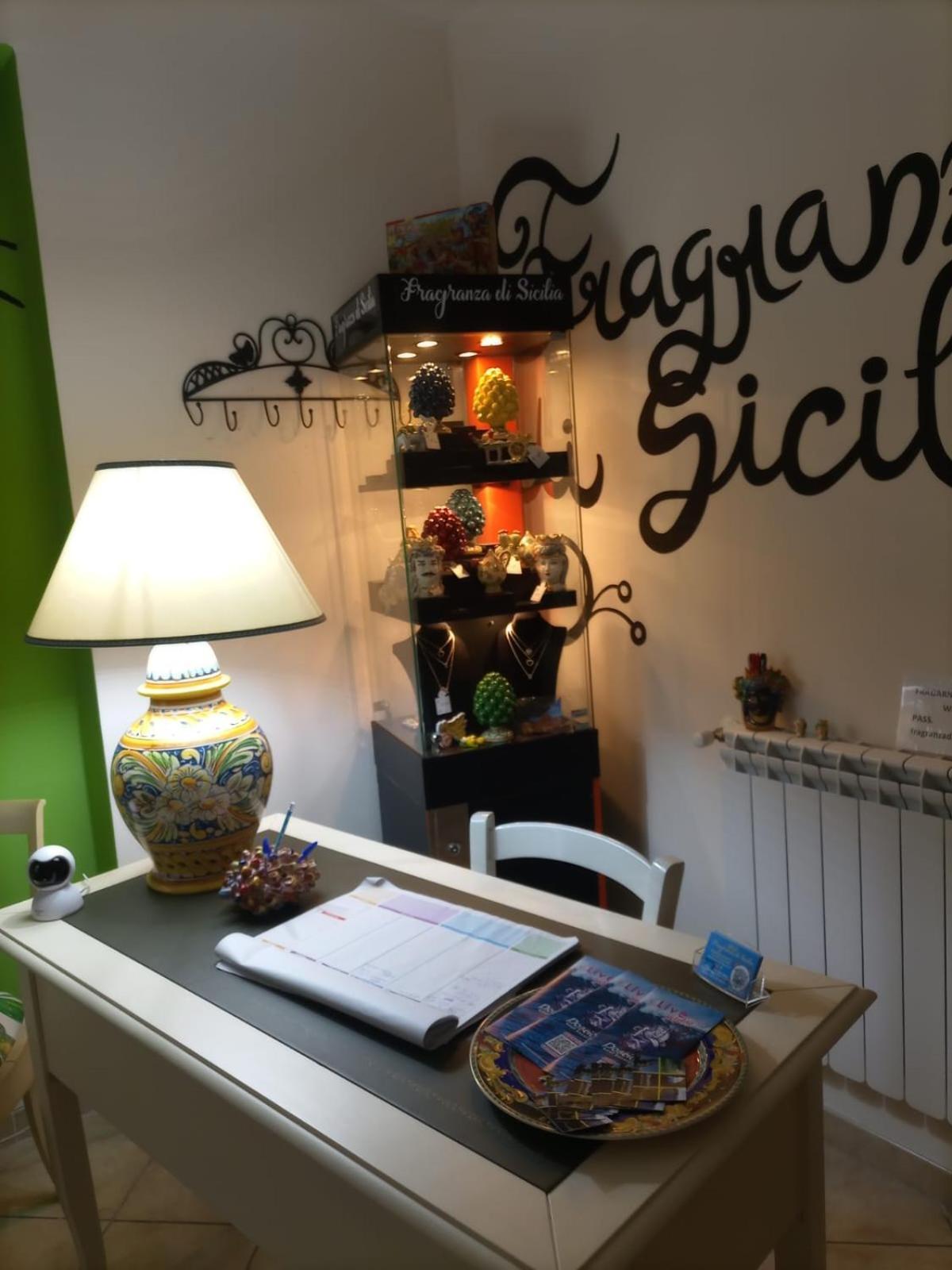 B&B Fragranza Di Sicilia Giardini Naxos Eksteriør billede