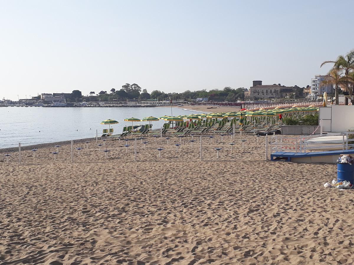 B&B Fragranza Di Sicilia Giardini Naxos Eksteriør billede