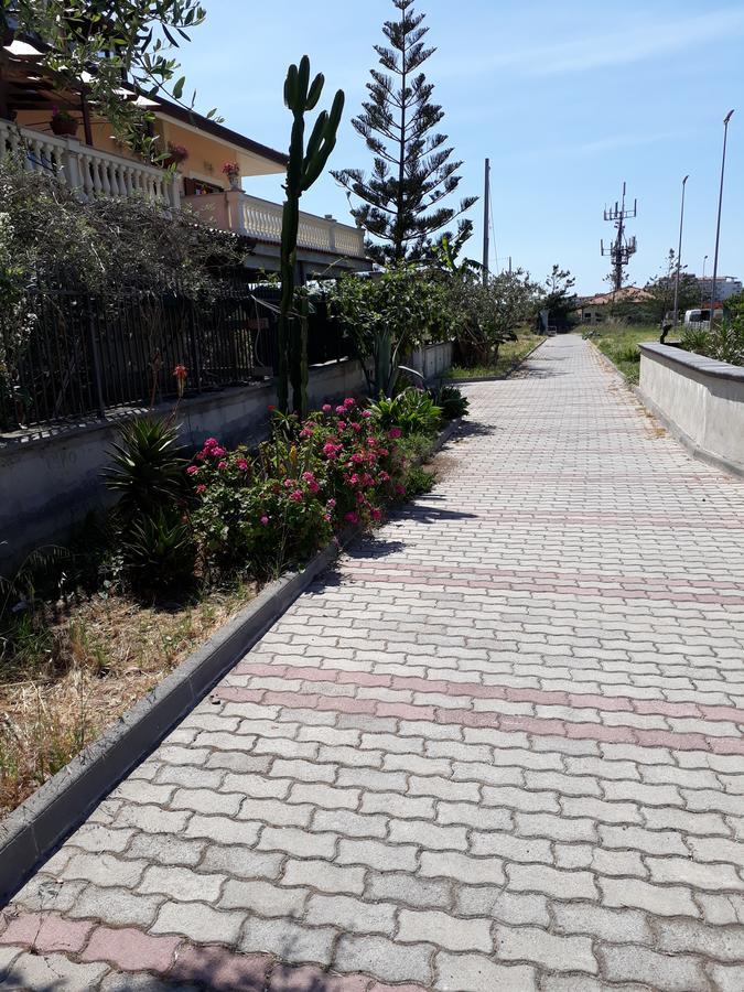 B&B Fragranza Di Sicilia Giardini Naxos Eksteriør billede