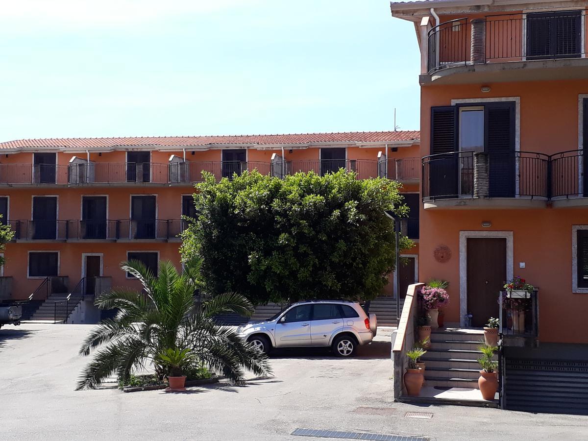 B&B Fragranza Di Sicilia Giardini Naxos Eksteriør billede